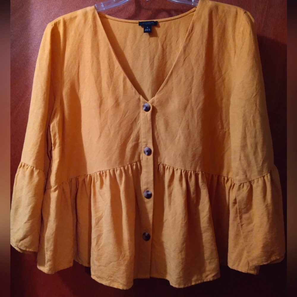 Women's medium blouse